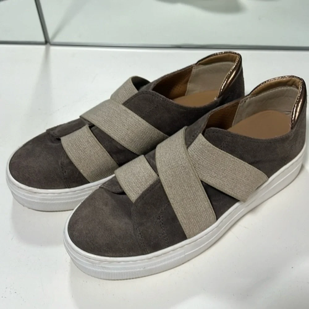 The flax Vera Pelle 7.5 slip on sneakers brown worn once!
